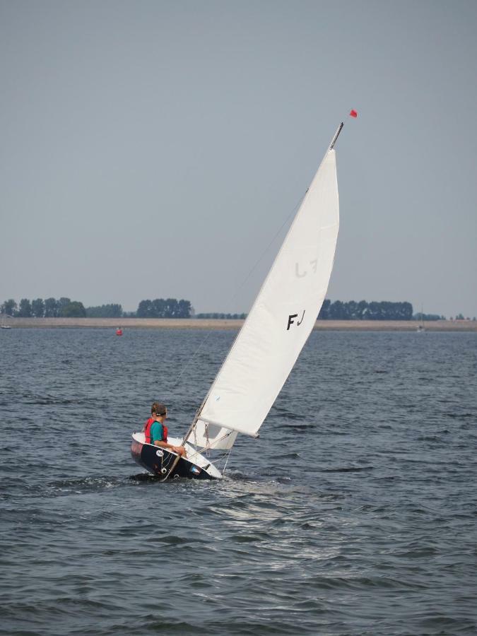 Vakantiehuis Ruby Bruinisse Buitenkant foto